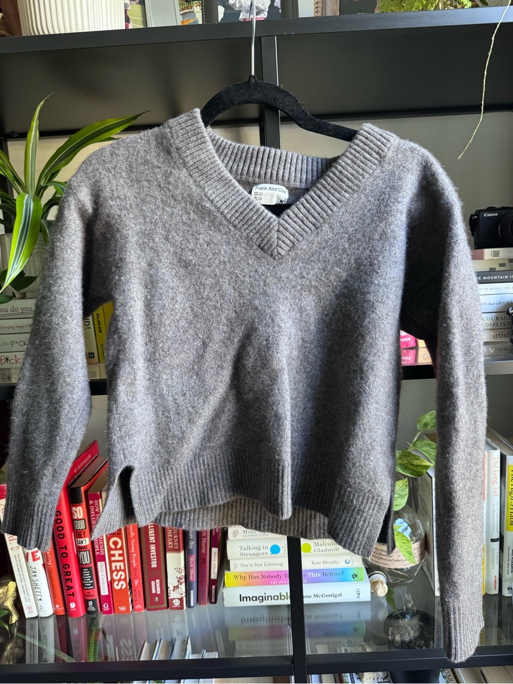 Frank & Oak Women's V-Neck Sweater in Heather Gray